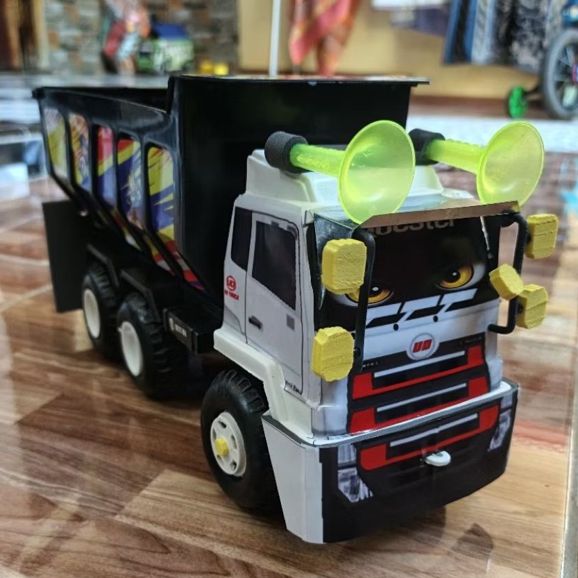Truk UD Modifikasi Terbaru Mainan Edukasi Anak Cowok Pendidikan Set Hadiah Bahan Plastik Asli