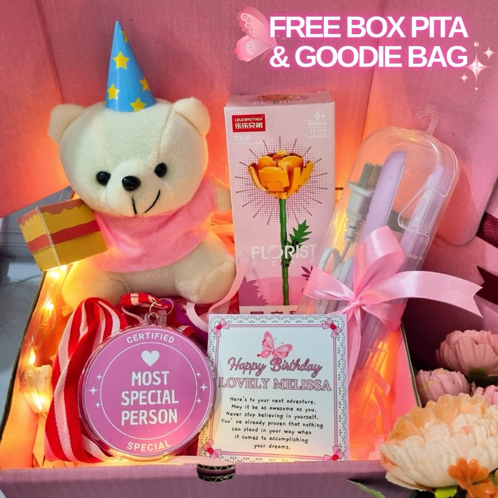 

Hampers Pink Kado Ulang Tahun Cewek / Hadiah Romantis Pacar Pink Giftbox