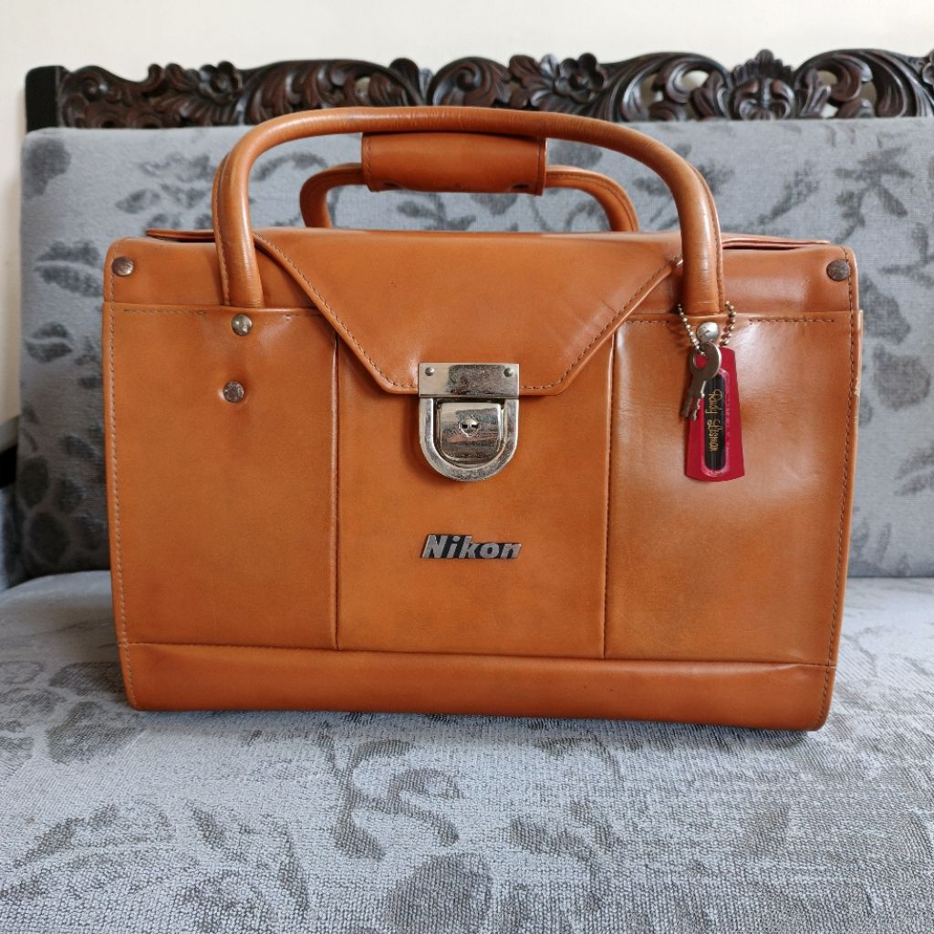 TAS KAMERA NIKON KULIT JADUL