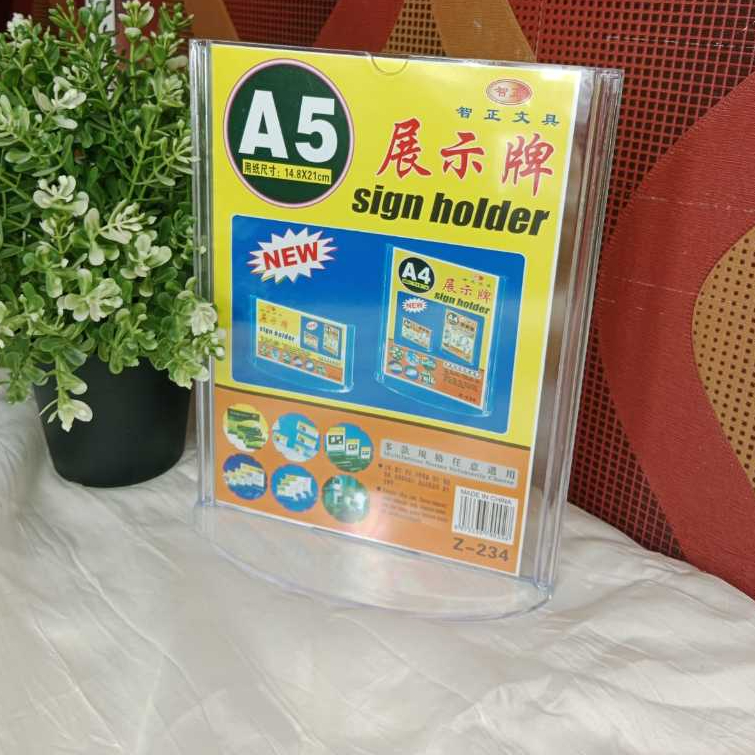 

SIGN HOLDER ACRYLIC DISPLAY NAME BROSUR A5 / Z-234 [5024551]
