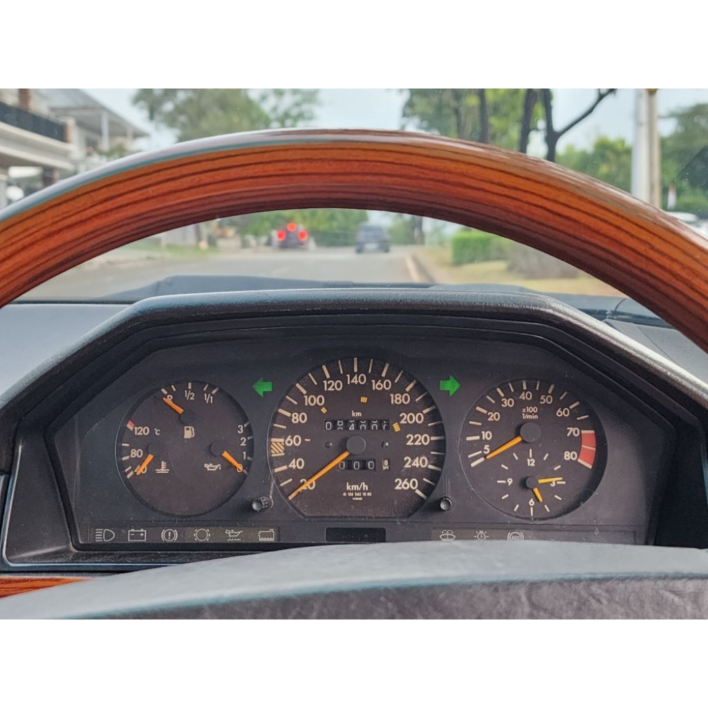 speedometer W124 ex 300E