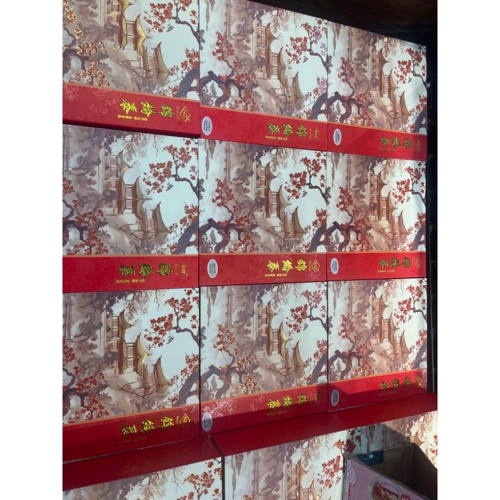 

Kue Bulan Kam Lun Tai HK White Lotus Isi 4 PerBox