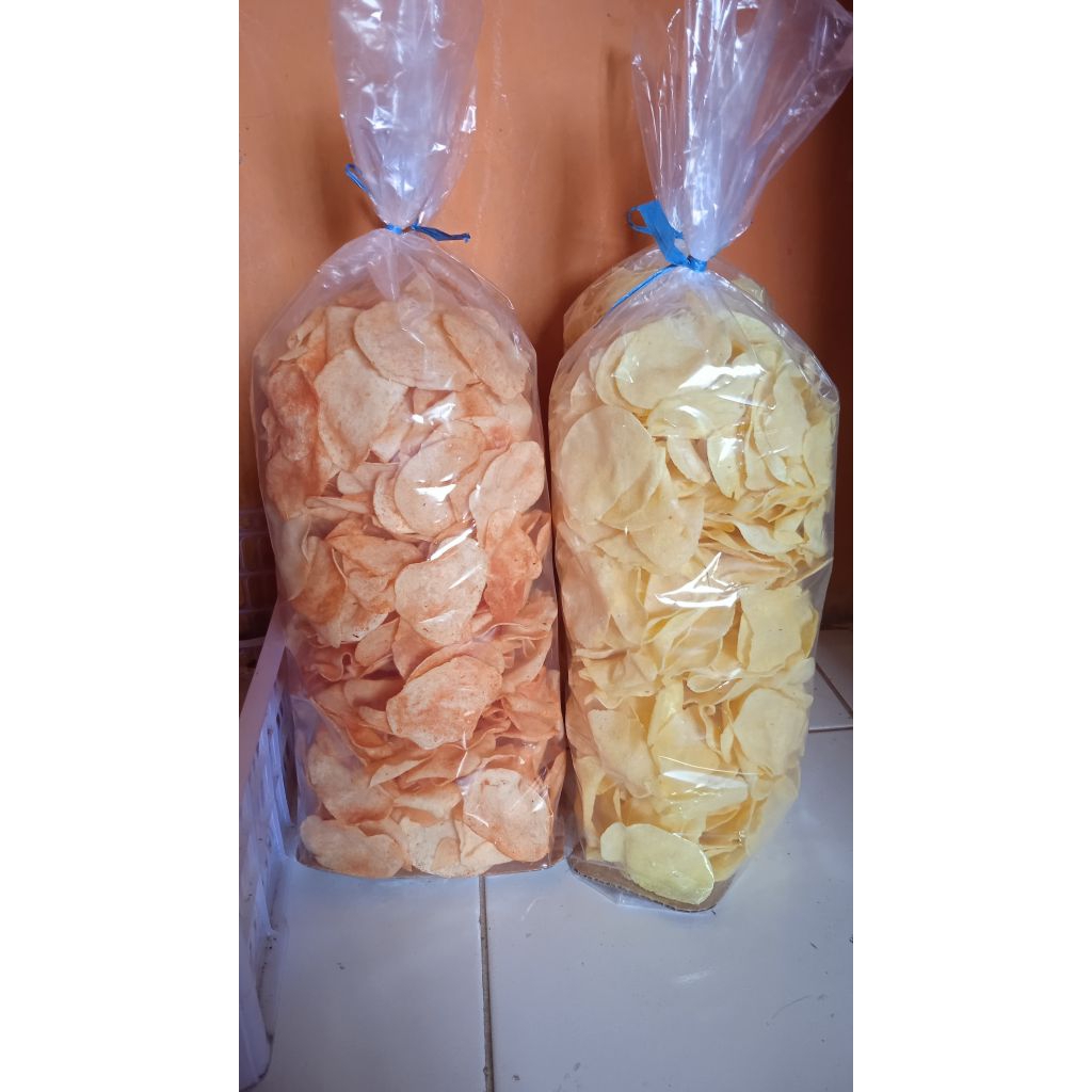 

criping gethuk gurih, varian rasa pedas dan manis, berat 1kg