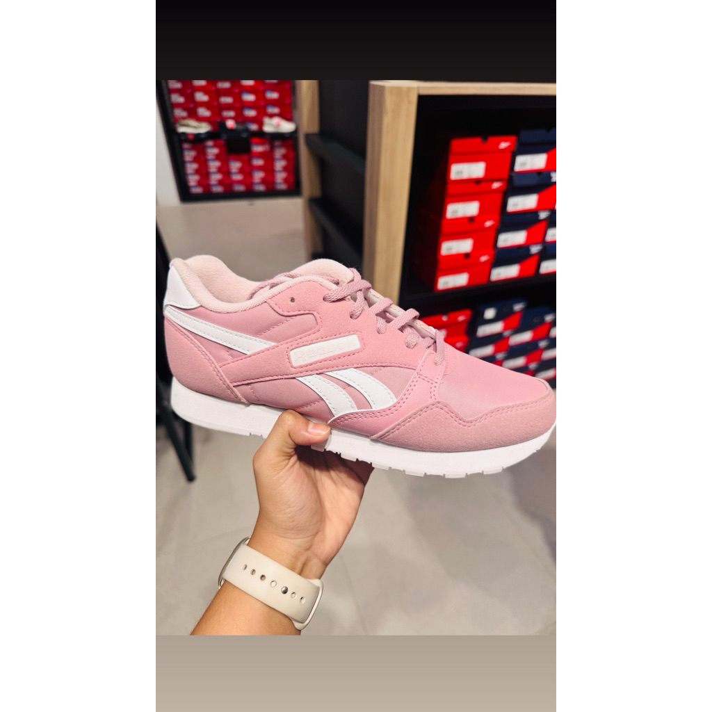 reebok wanita
