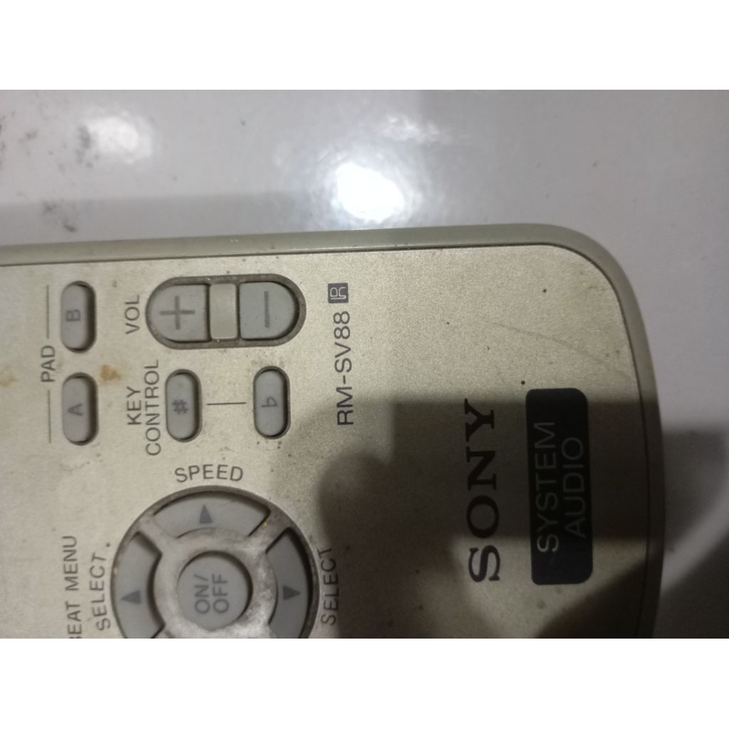 Remote System Audio SONY RM-SV88 original bawaan