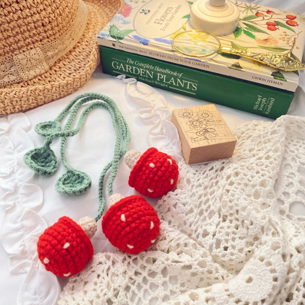 

pembatas buku bookmark jamur mushrooms fungi pembatas buku crochet bookmark