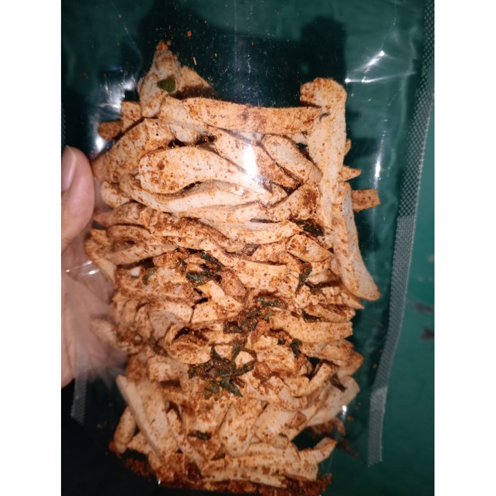 

cemilan pedas daun jeruk