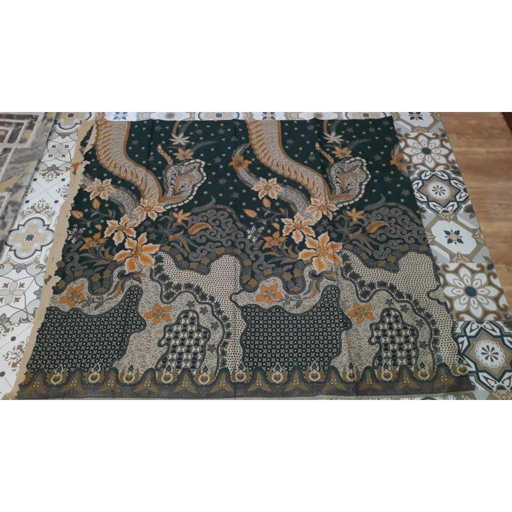 Kain Batik Hijau Botol Pupus Sage Emerald Katun Halus Motif Abstrak Klasik Modern Bawahan Kebaya Rok