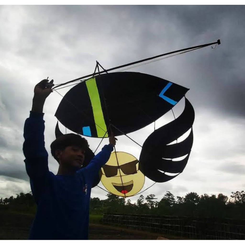 LAYANGAN RAM RAMAN 120CM  SIAP TERBANG + SENDAREN