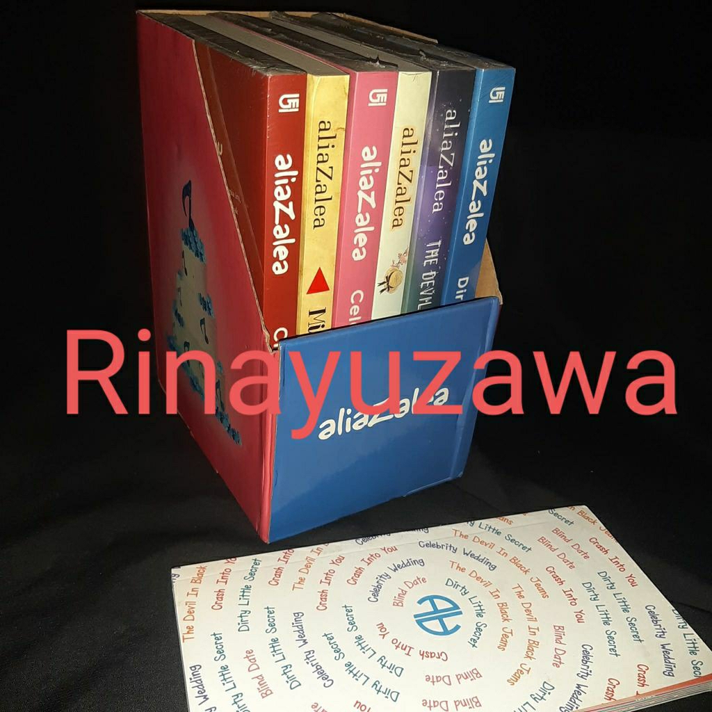 Novel Aliazalea Set Box ( Limited Edition )