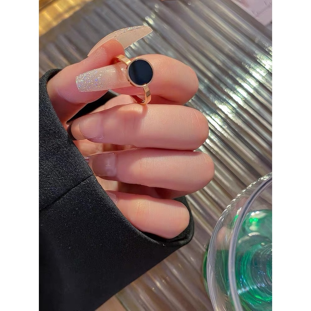 Cincin Wanita Titanium / Cincin Titanium Wanita Model Bulat Hitam