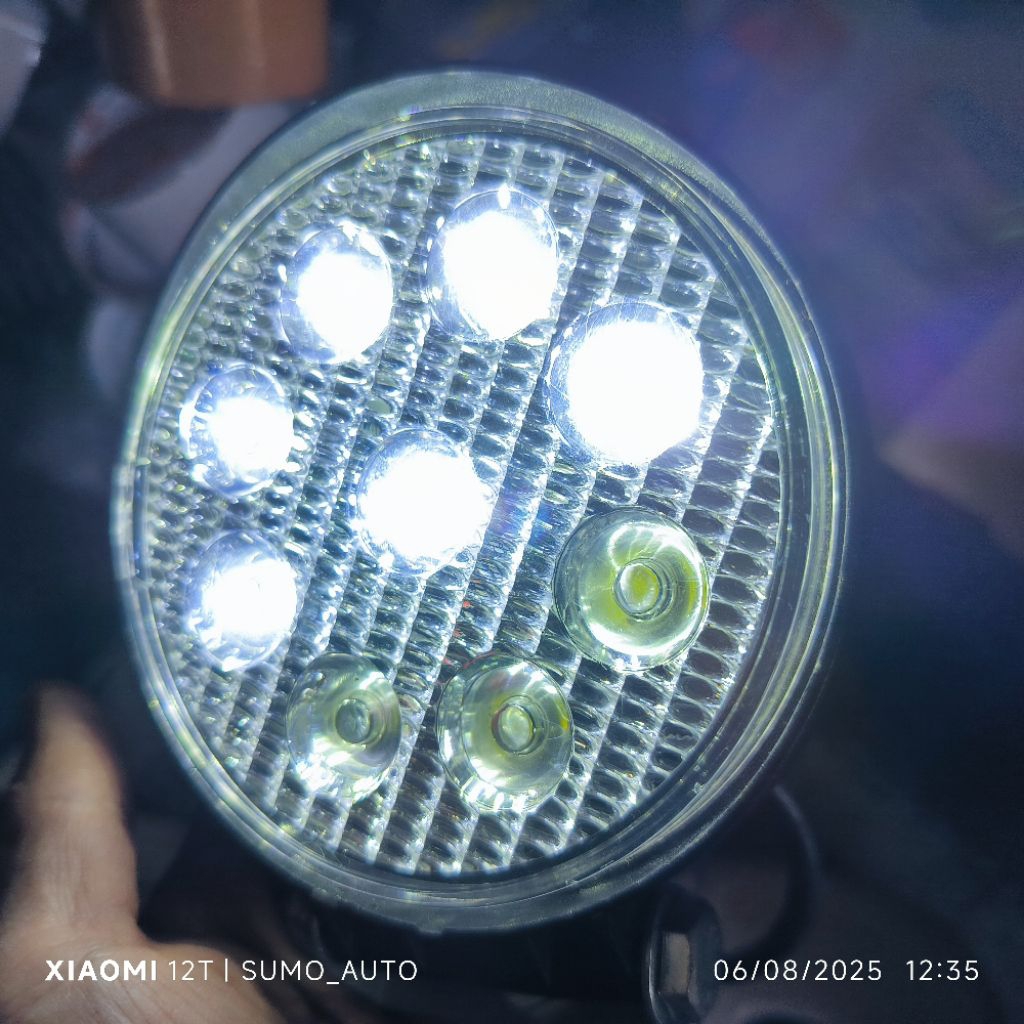 SATU BIJI LAMPU FOG LAMP LED UNIVERSAL DRIVING LAMP bulat kotak