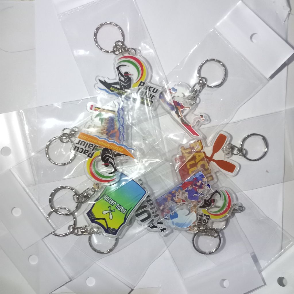 GANTUNGAN KUNCI PACU JALUR