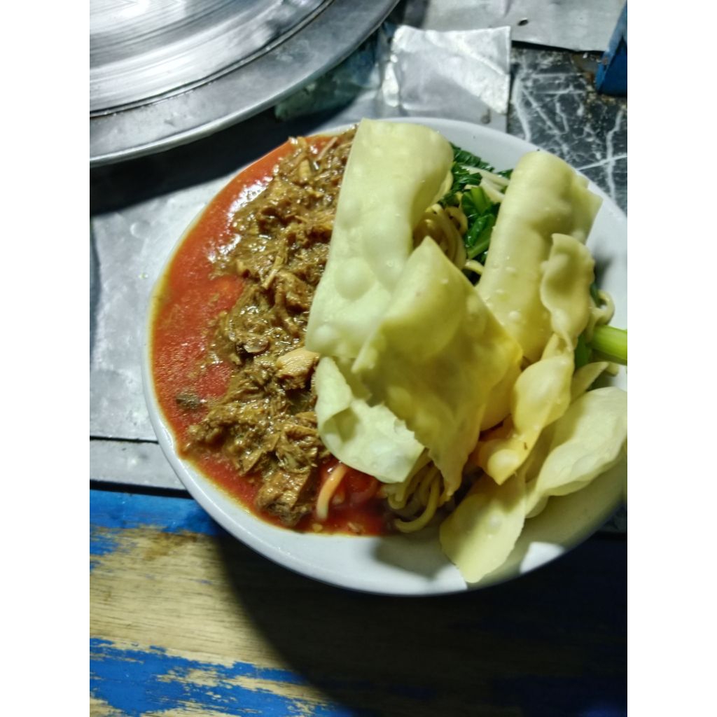 

mie ayam pangsit dewi pangandaran