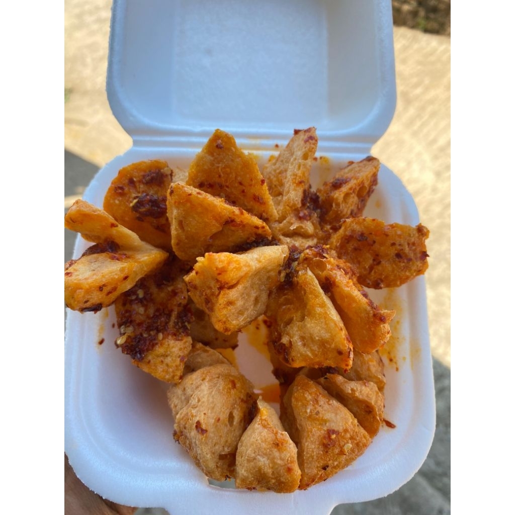 

Bakso goreng mekar chili oil