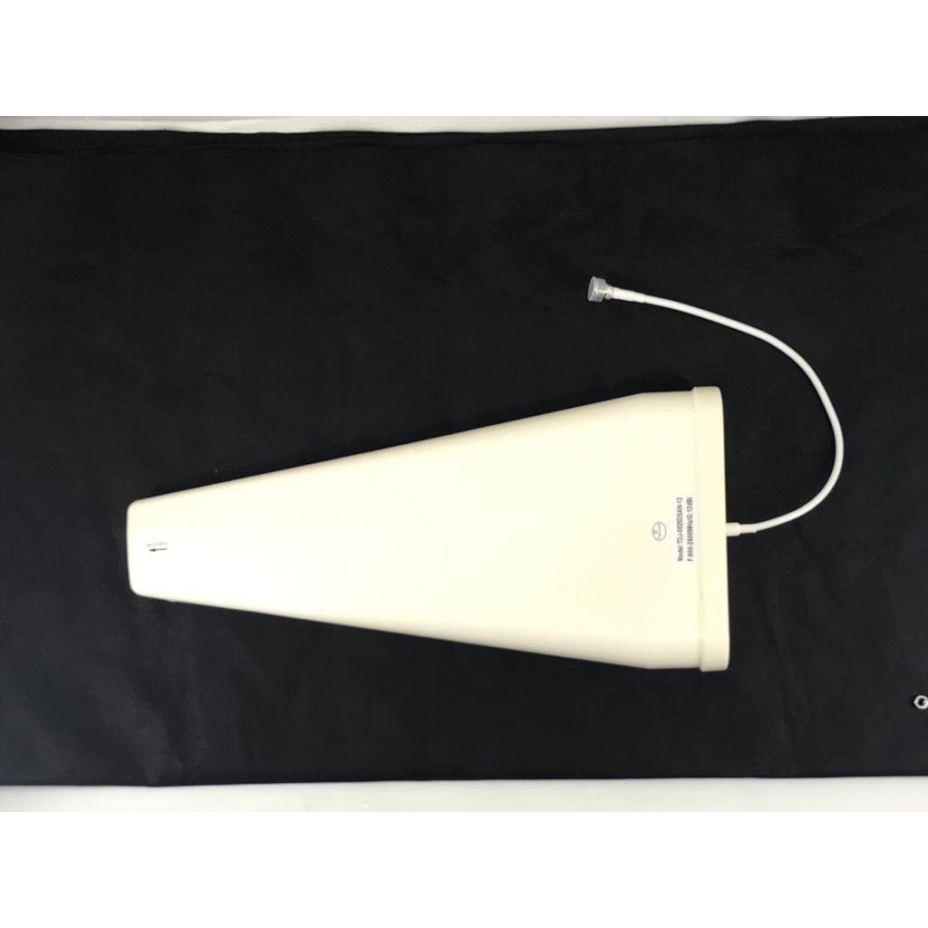 Antena periodik outdoor penguat sinyal repeater