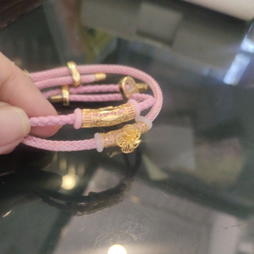liontin tabung emas  gelang tali