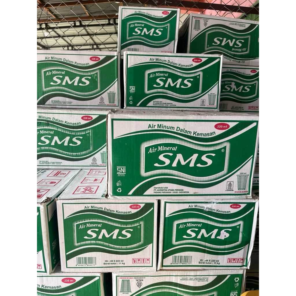 

Air minum SMS 220ml (gelas) per karton/dus