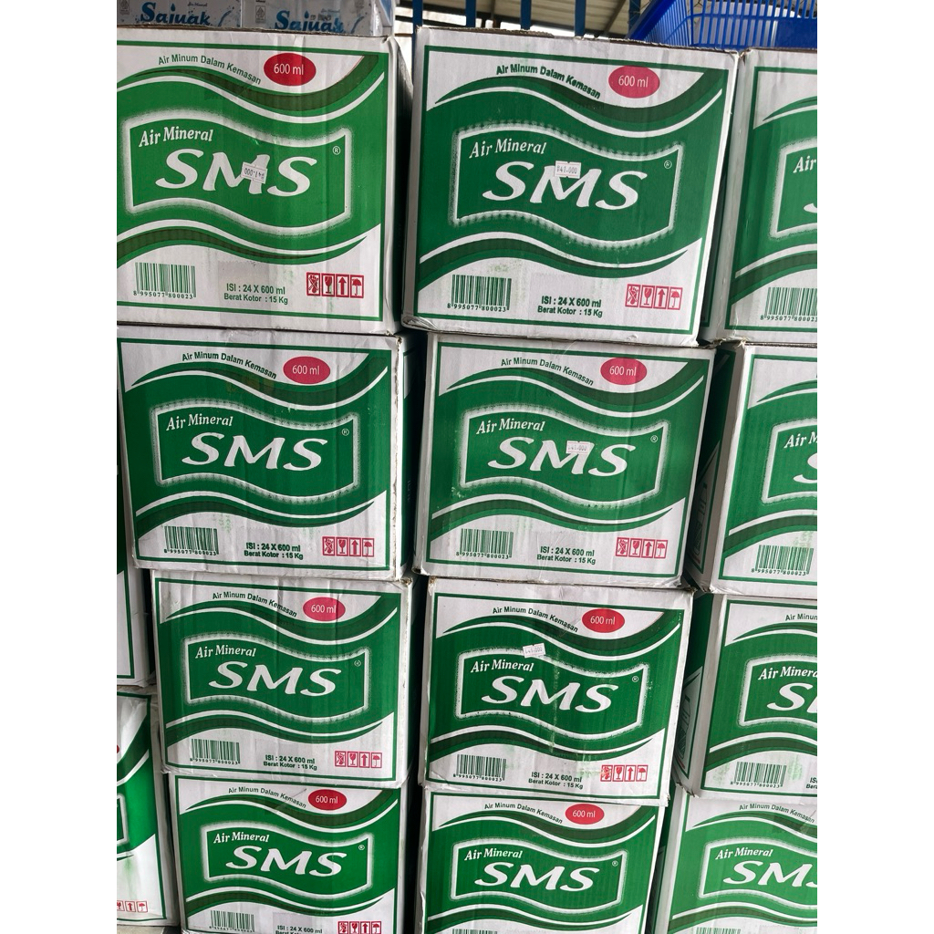 

Air minum SMS 600 ml per karton/dus