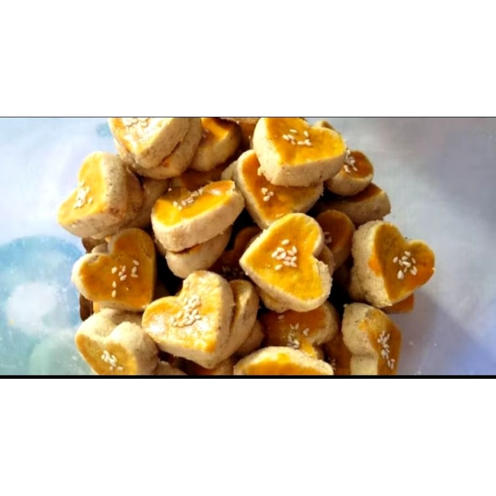 

kue kering kacang mama ikria rasa nya mantul bikin kalian ketagihan