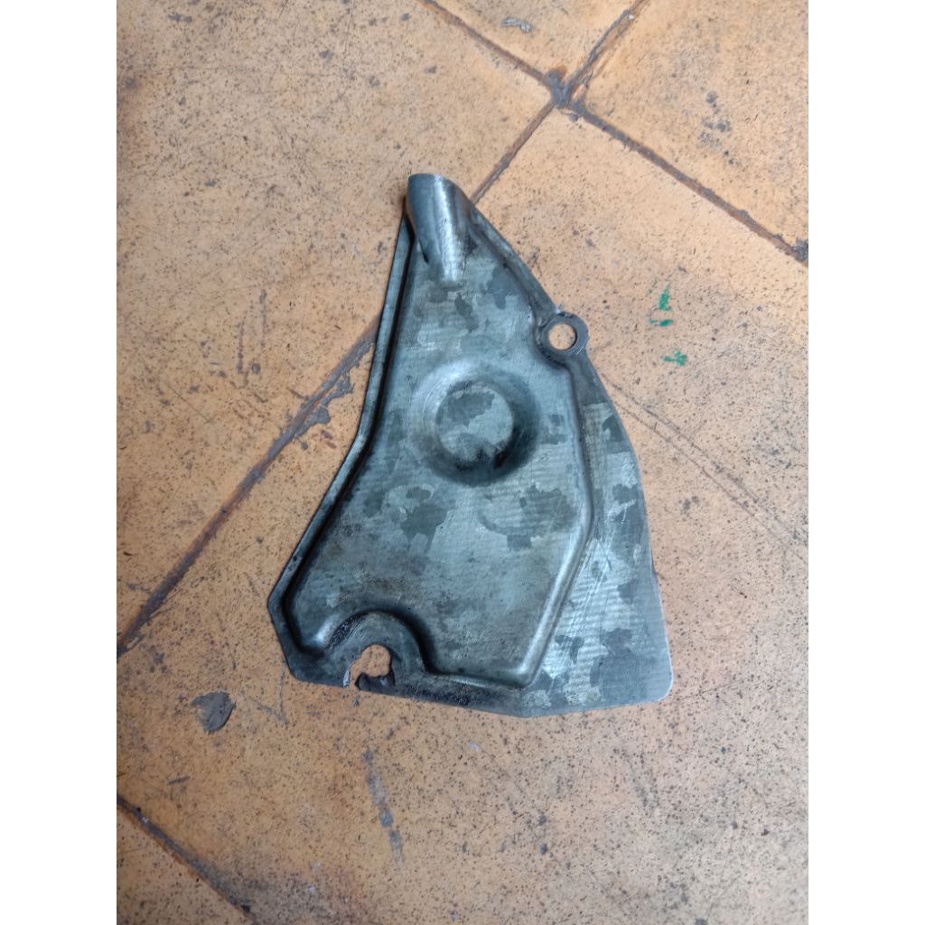 Cover Tutup Pompa Oli Samping Suzuki A100 Original