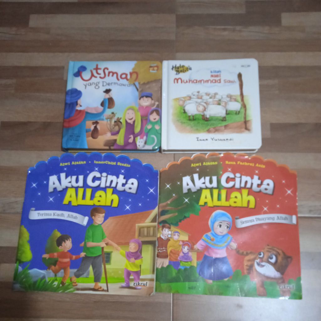 buku cerita anak-anak islami  (bekas) free kaos kaki