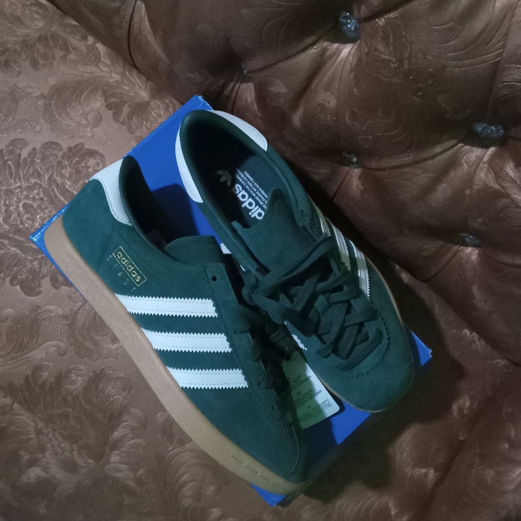 Sepatu Adidas Stadt green BNIBWT