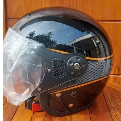Helm Scoopy Hitam Gloss