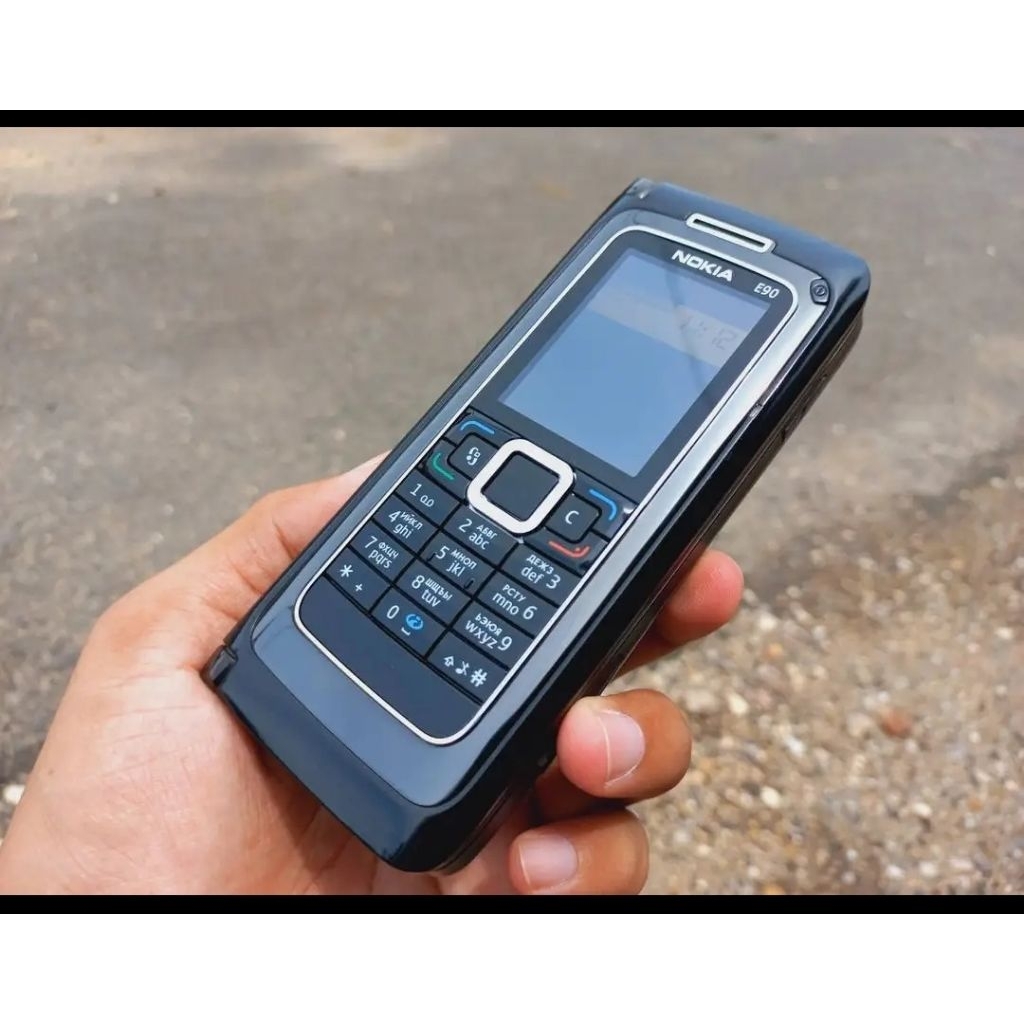 NOKIA E90 BAHAN KOLEKSI