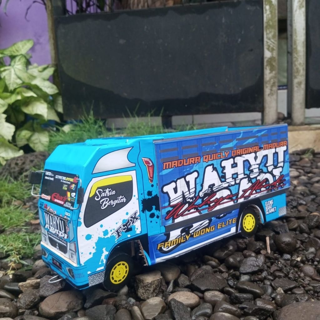 Maianan Truk Oleng Wahyu Abadi warna Biru