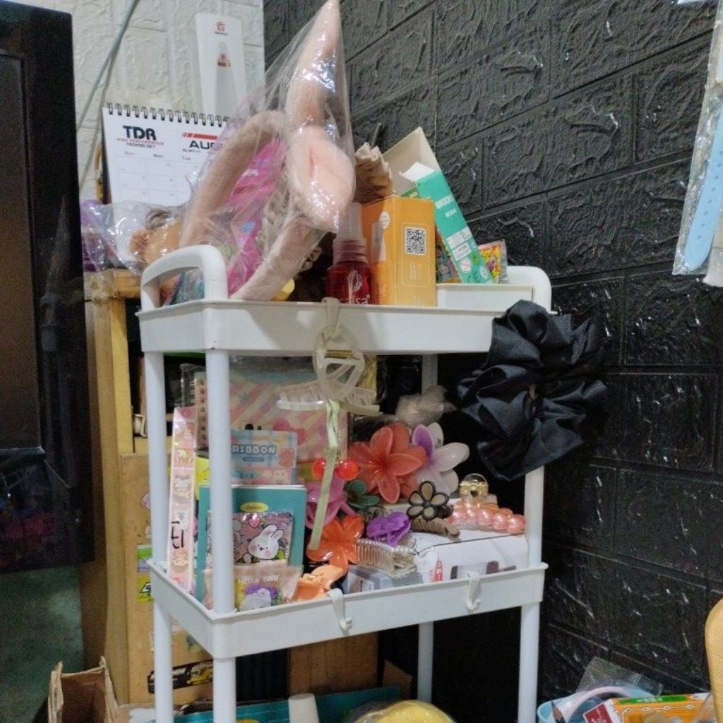 

barang random kertas + atk