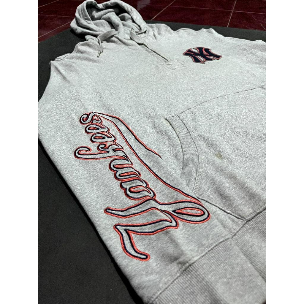 Preloved Halfzip Hoodie MLB Yankees Spellout Second