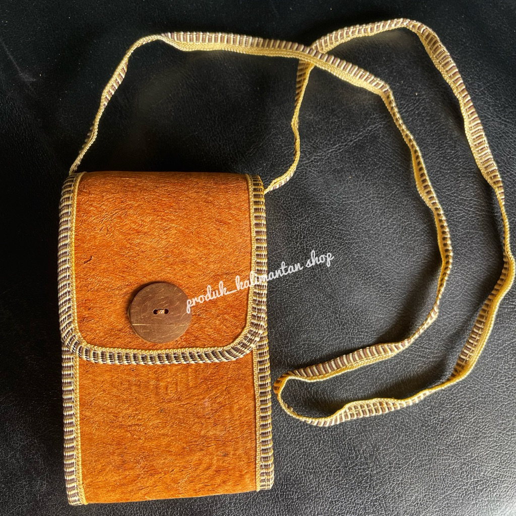 Tas Kulit Kayu Kalimantan Oleh oleh Kalimantan Tas Dari Kulit Kayu Ukuran Untuk HP