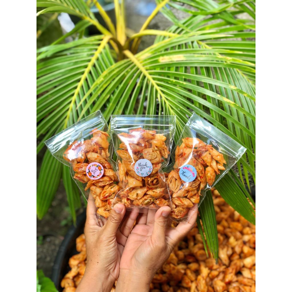 

KERIPIK PANGSIT PEDAS DAUN JERUK | 100 Gr