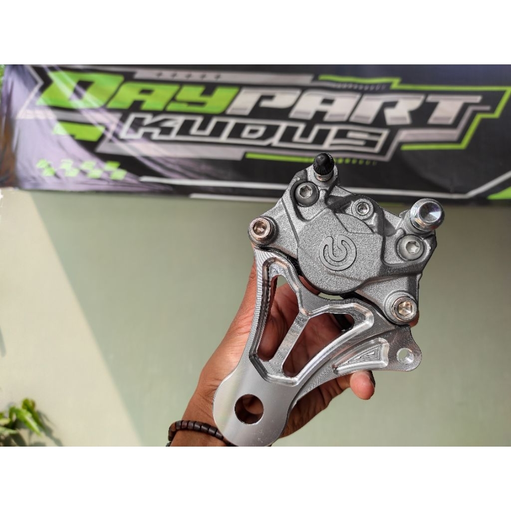 breket brecket kaliper belakang ninja rr r ss CNC kaliper brembo 2 piston breket kaliper belakang 2p