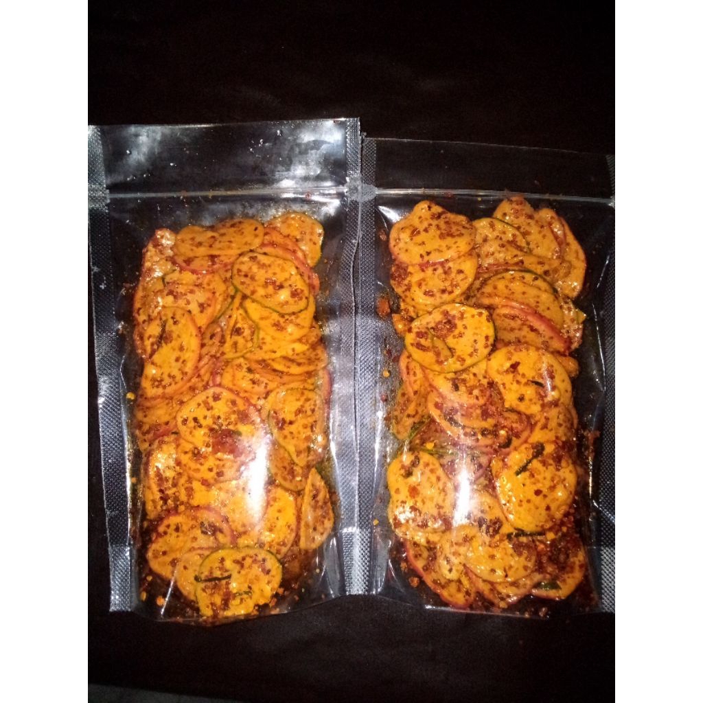 

kerupuk bantat pedas gurih renyahh poll