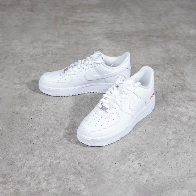 Sepatu NIKE AIR FORCE X SUPREME ALL WHITE SNEAKER 100% ORIGINAL