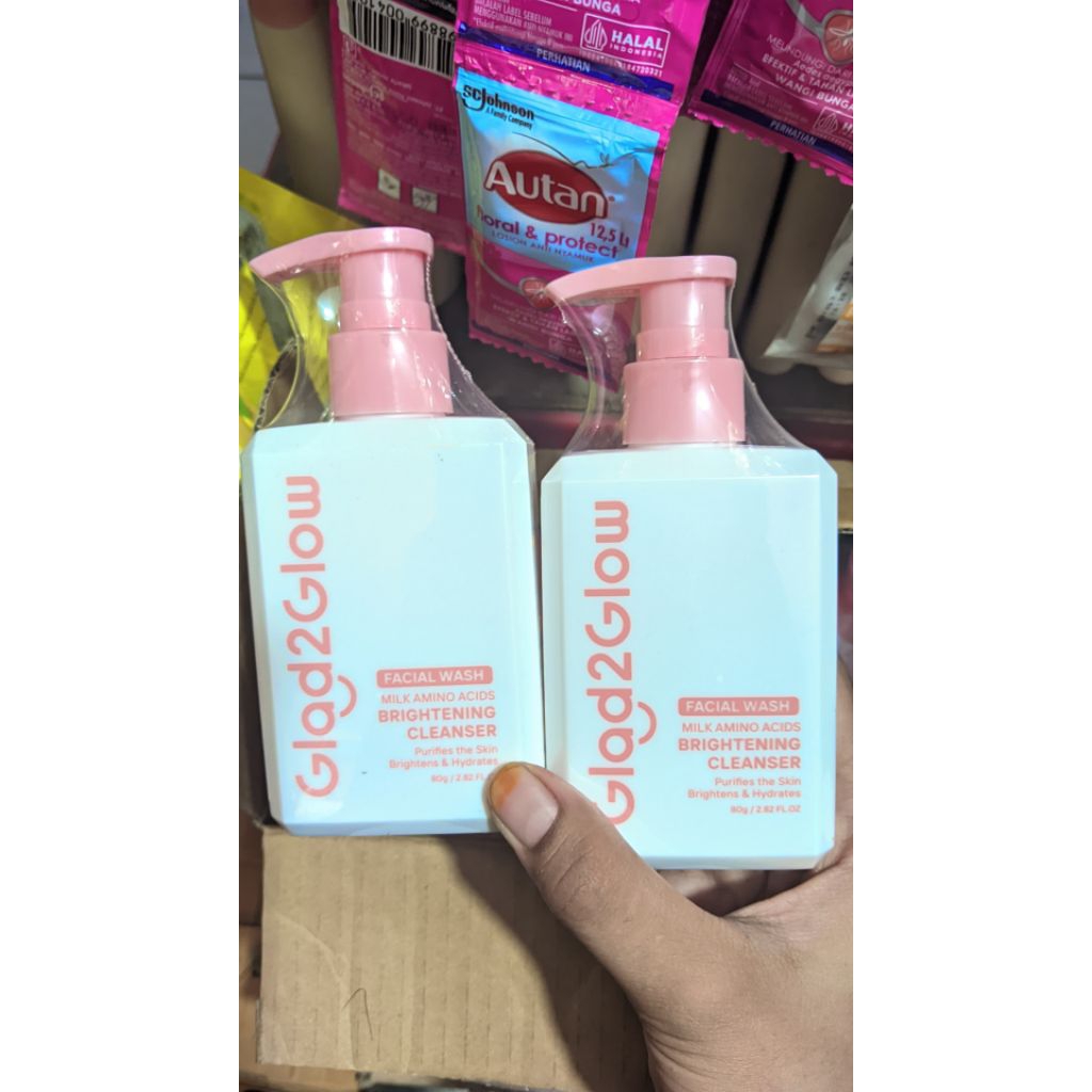 glad2glow facial wash