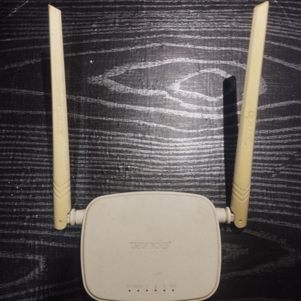 Tenda N300 Router Wireless