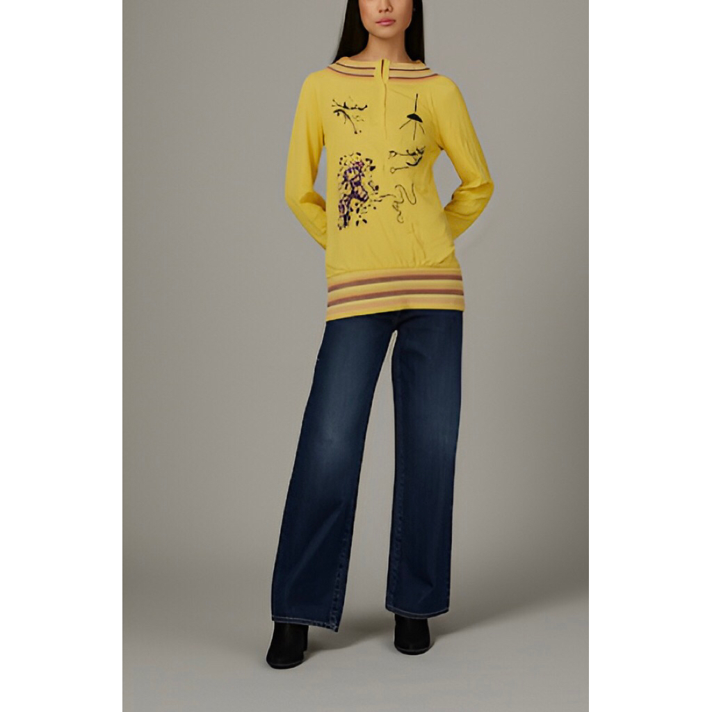 [Preloved] Kaos Kuning Anime/Manga | Gaya Y2K Pop Culture & 90s Funky