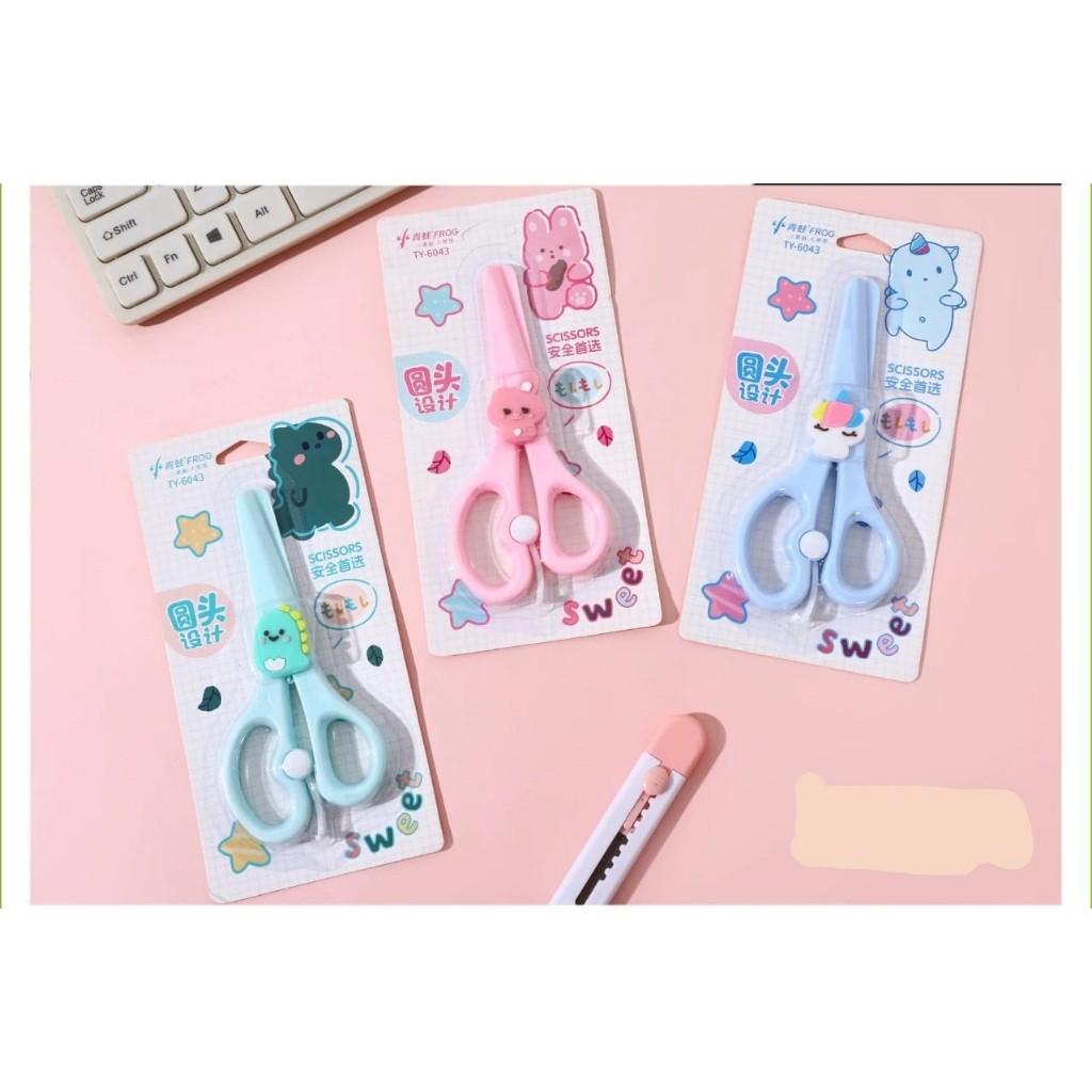 

Gunting Kertas Anak Plastik Balita Belajar Menggunting Plastic Scissors