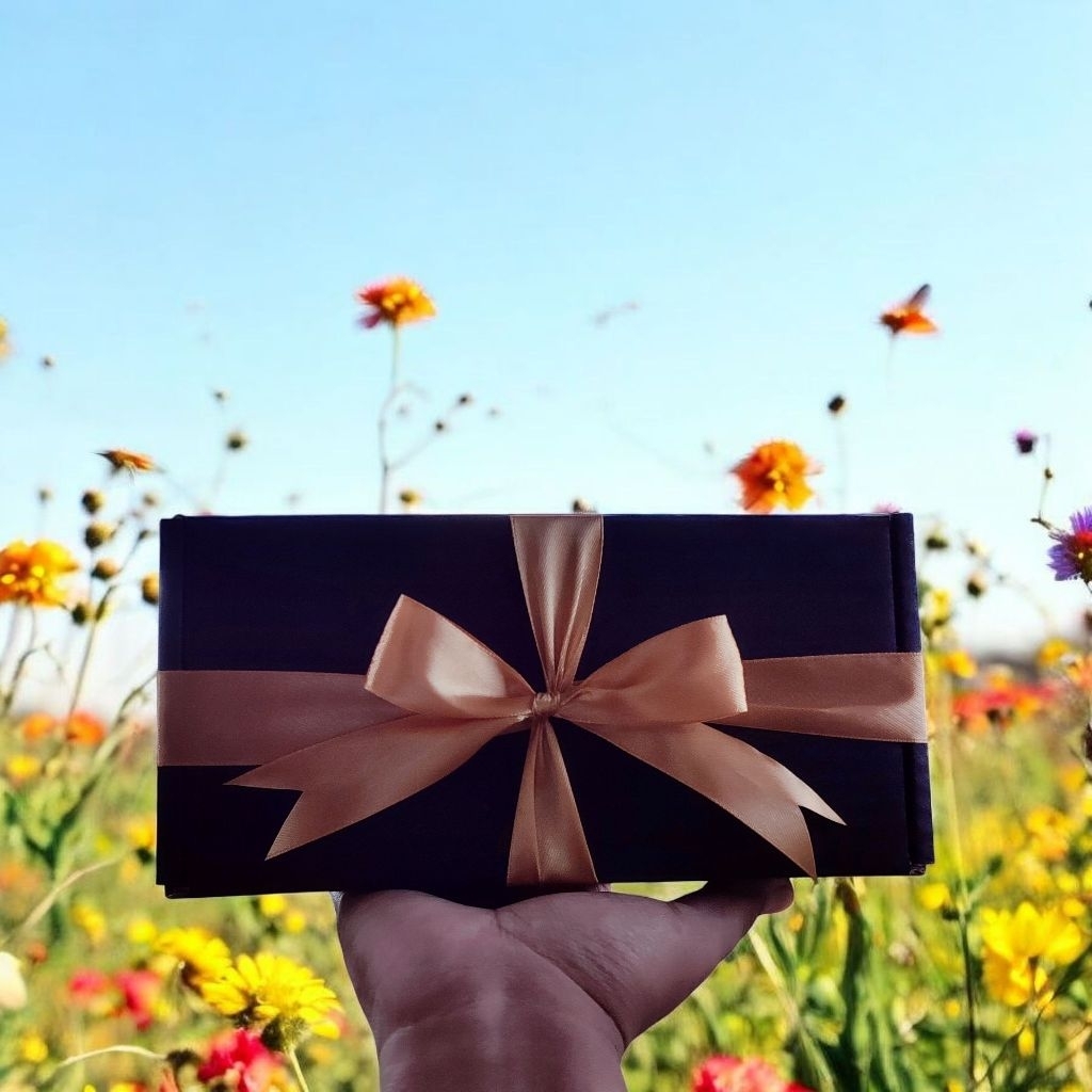 

D.I.Y Kotak Kado Ukuran 10x20x4,5 cm Lengkap dengan printilan