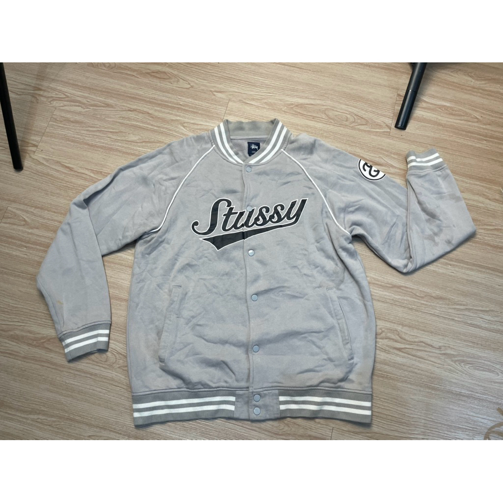 varsity jaket merk stussy