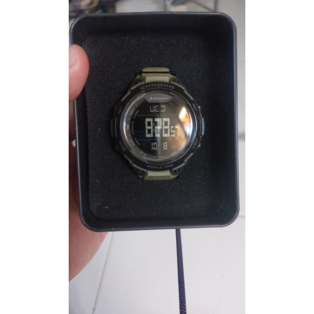 Jam Tangan eiger helicom bekas