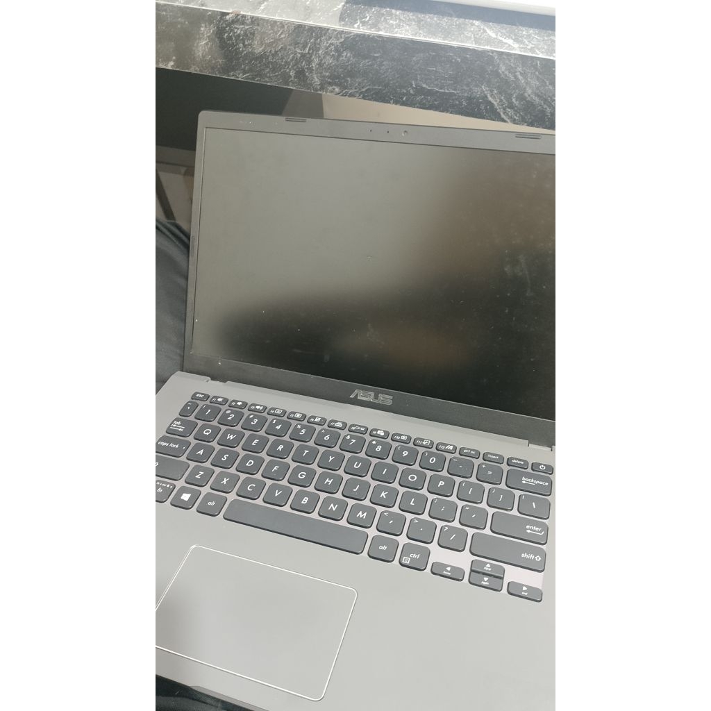 Asus a409ja ram 4gb procesor i3-10100