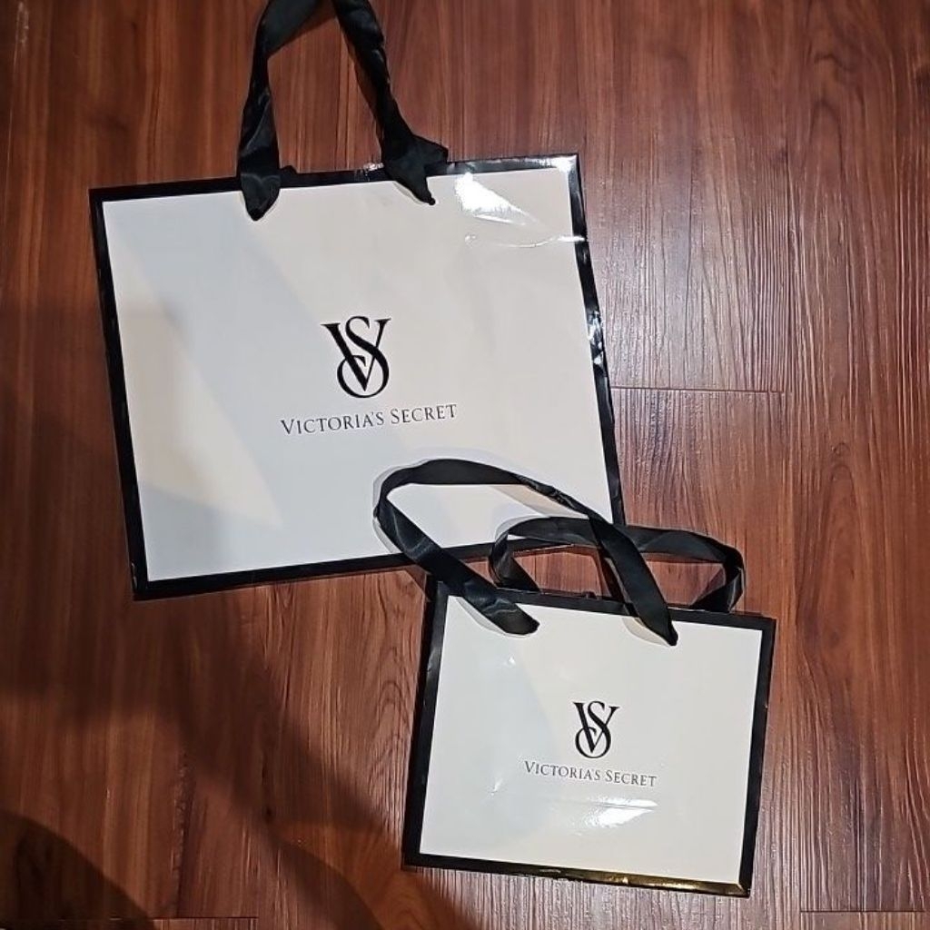 

paperbag victoria's secret
