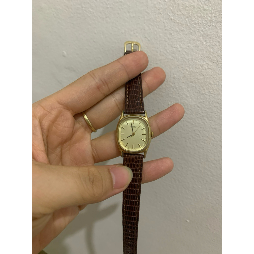 seiko second tank lady