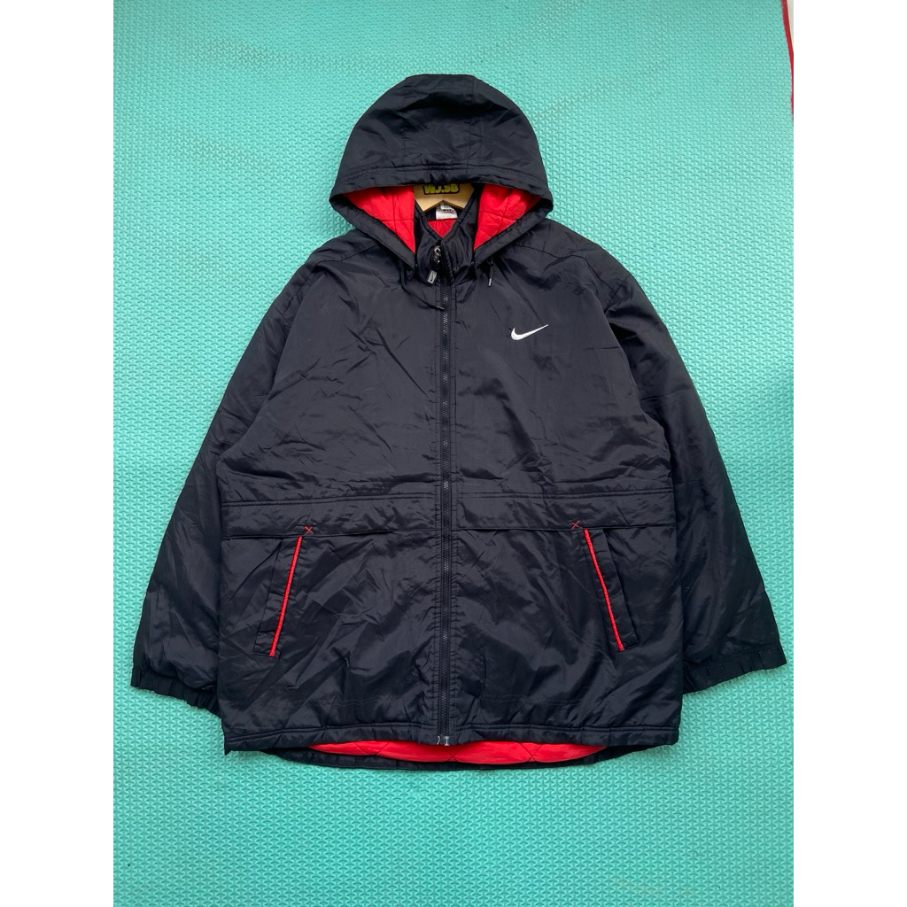 Jacket Tebal NIKE Second Cakep Banget, Jacket Windbreaker Nike.