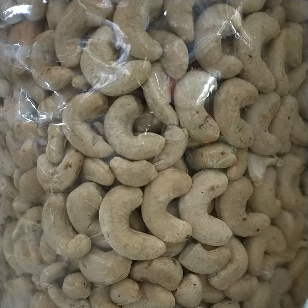 

kacang Mede jumbo, kacang Mede bumbu, kacang Mede, kacang Mede ancuran, kacang Mede belah 2, kacang Mede topping kue, kacang Mede Sulawesi,