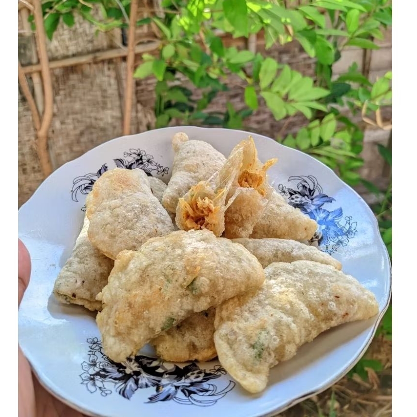 

Cireng Isi Ayam Suwir